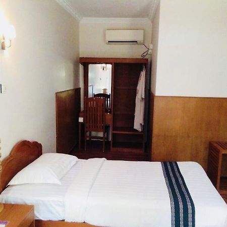 Manisanda Hotel Bagan Exteriör bild