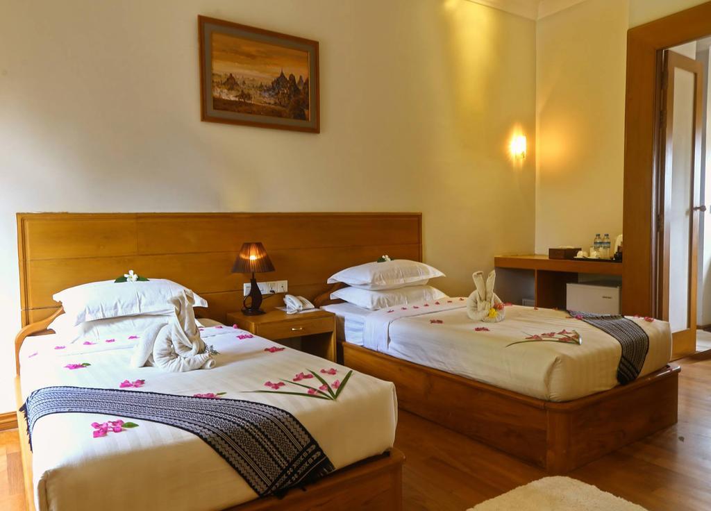 Manisanda Hotel Bagan Exteriör bild