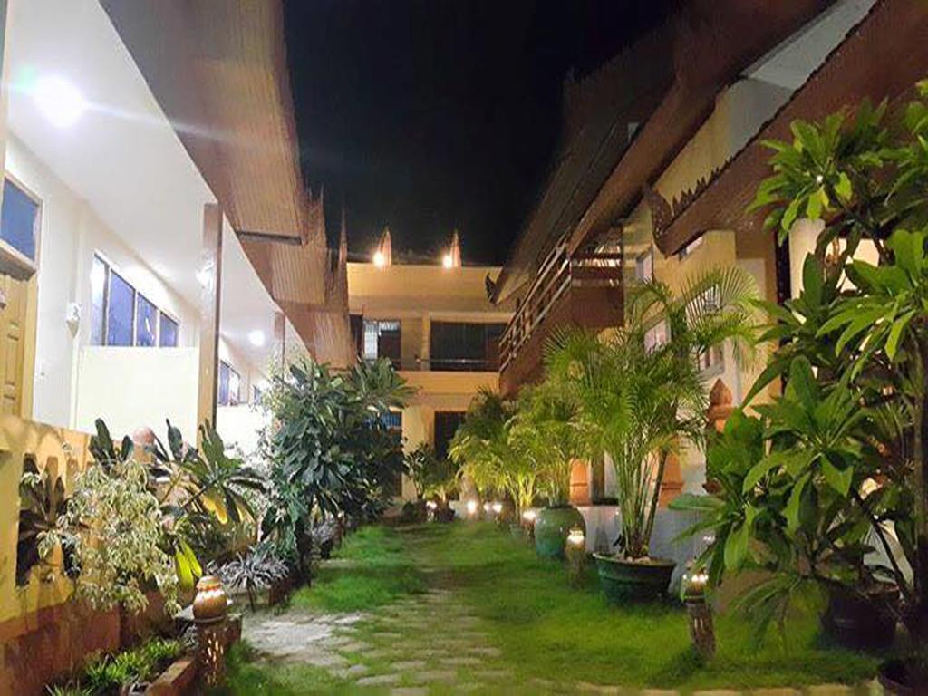 Manisanda Hotel Bagan Exteriör bild