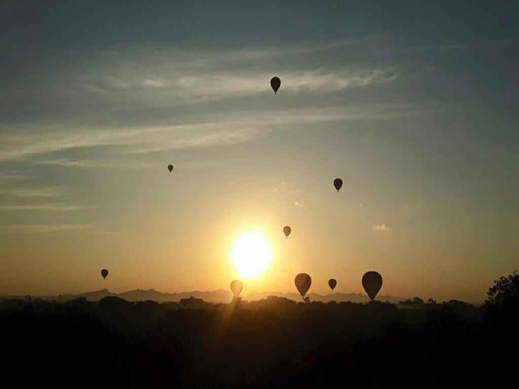 Manisanda Hotel Bagan Exteriör bild