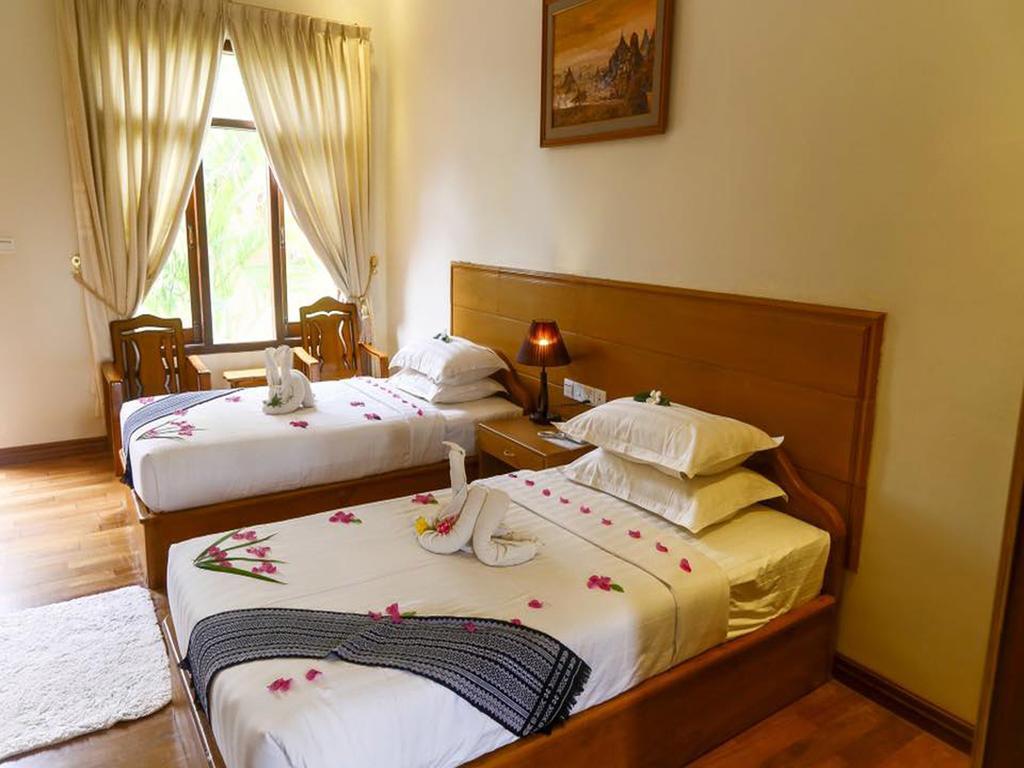 Manisanda Hotel Bagan Exteriör bild