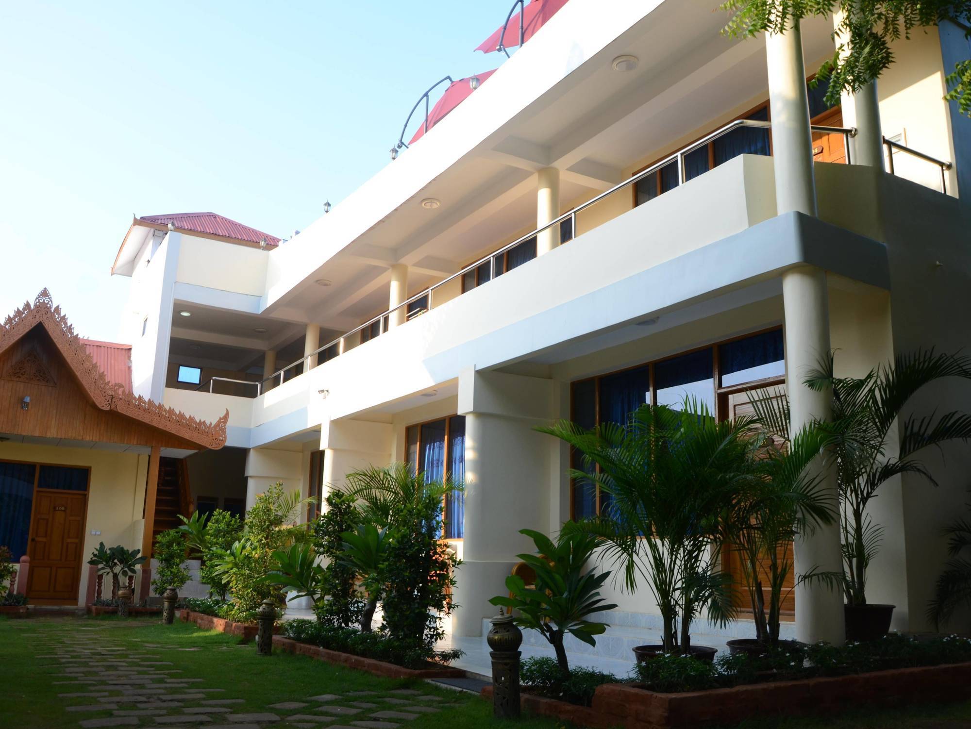 Manisanda Hotel Bagan Exteriör bild